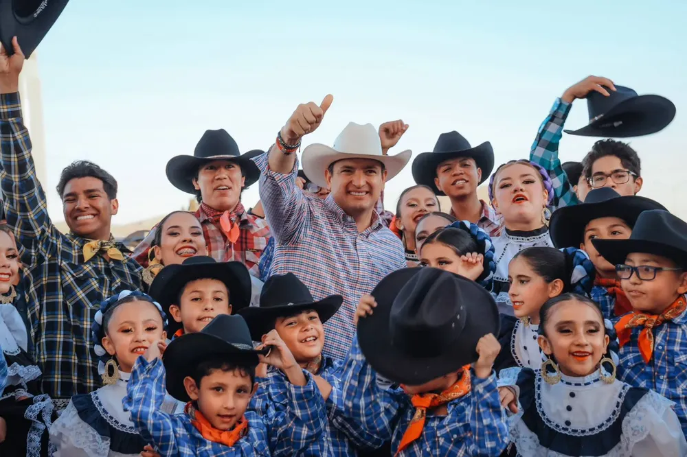 Nuevo récord de 3 mil 754 bailarines4