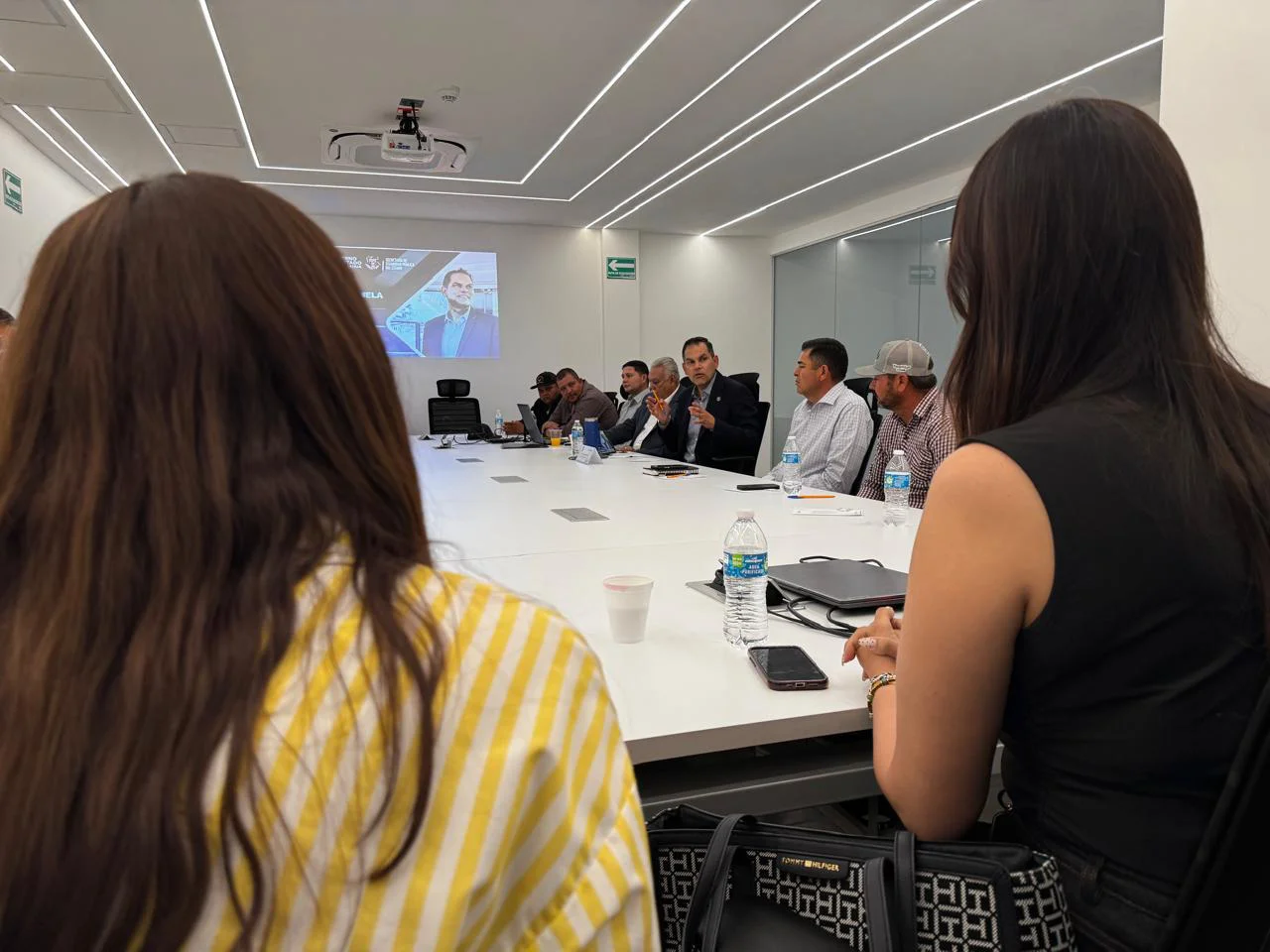 2a17ec06-e351-4b01-bff7-46b03857a8ff